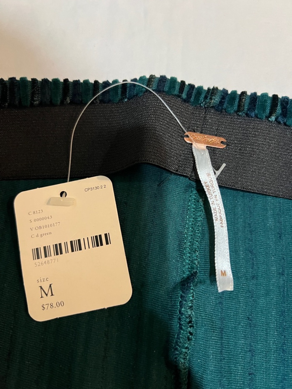 Free People Pull On Green Velvet Flare Pants - Sz M NWT Boho Whimsical - Picture 3 of 10